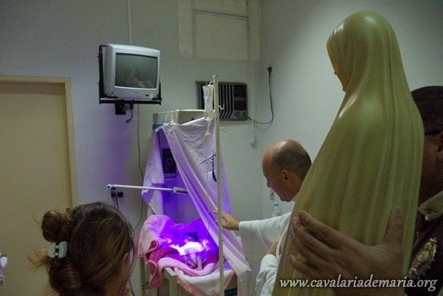 Em Penápolis – SP, na Paróquia São José Operário visitas da imagem peregrina