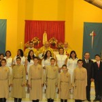 Mons. Lino Rodrigues Duarte crisma jovens e adultos na sede dos Arautos do Evangelho em Recife