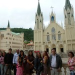 Famílias de Pernambuco visitam Basílica Nossa Senhora do Rosário, dos Arautos do Evangelho