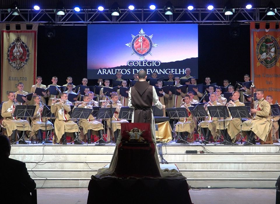 A caridade salvará os homens