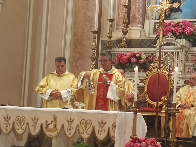 Madonna delle lacrime - Reliquiario a Messina.